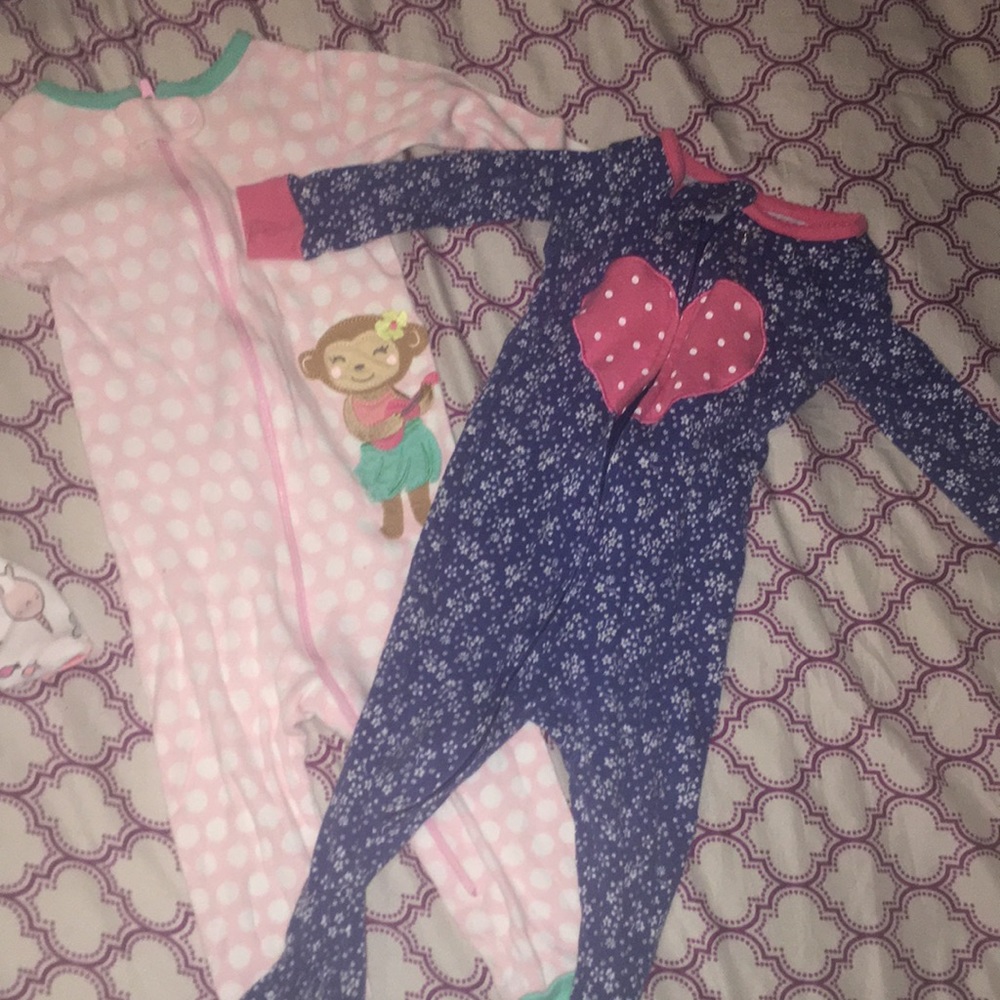 Bundle of 4 zip up onesies/pajamas